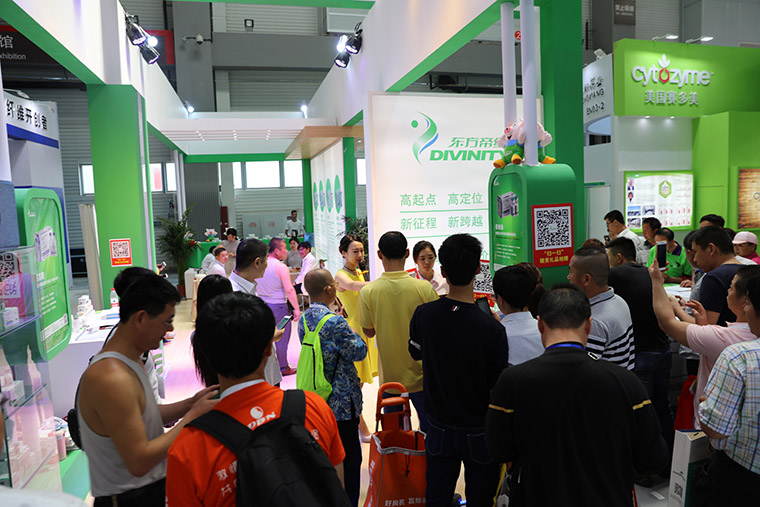 东方帝维携爆品、豪礼、美女及满满的诚意嗨爆畜博会！