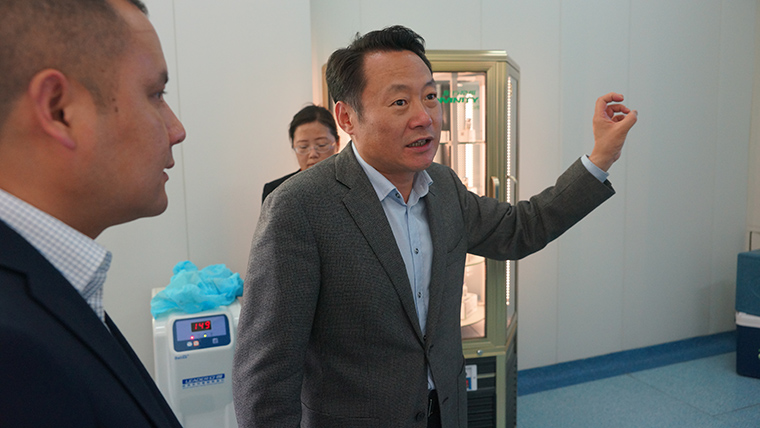 省委常委、宣传部长虞爱华莅临东方帝维调研