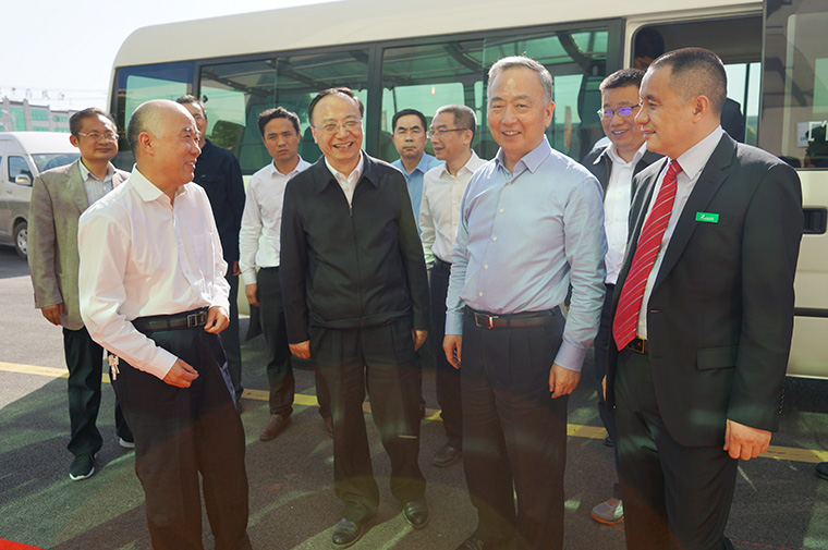 省政协主席徐立全莅临东方帝维参观调研