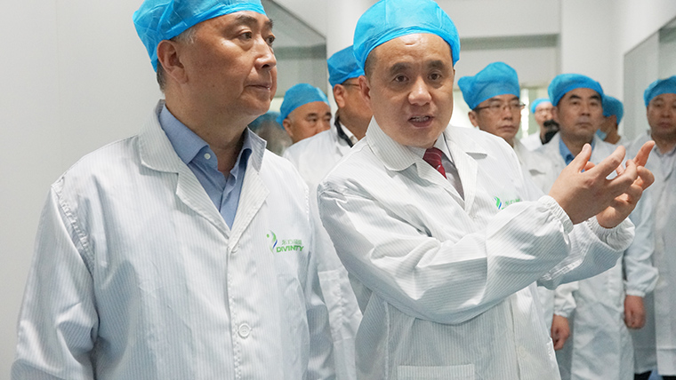 省政协主席徐立全莅临东方帝维参观调研